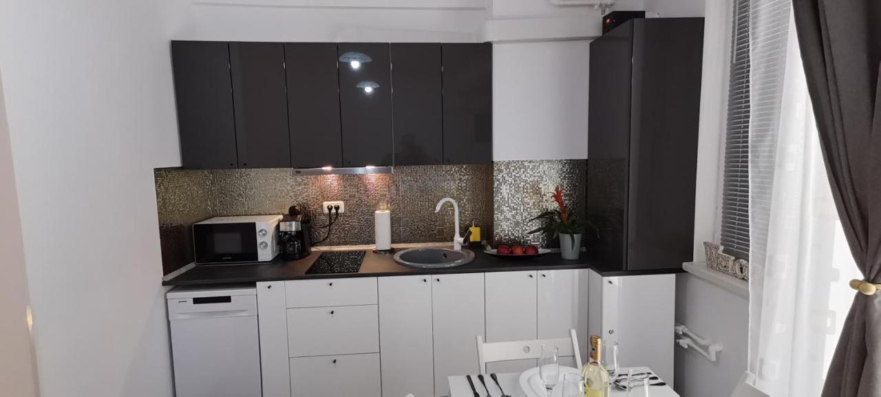 Mike Studio Mamaia Nord Apartment Navodari Exterior photo